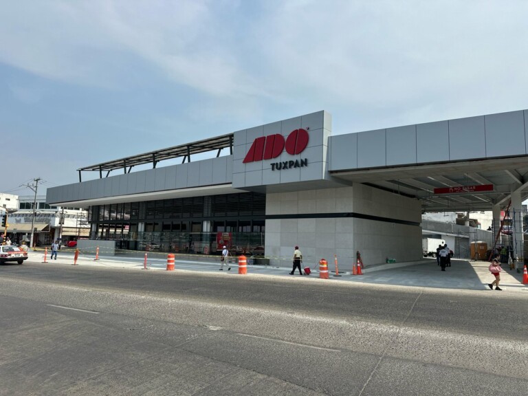 ADO inaugura moderna terminal en Tuxpan