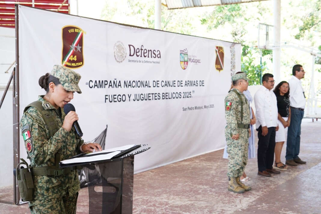 Canje de armas en San Pedro Mixtepec