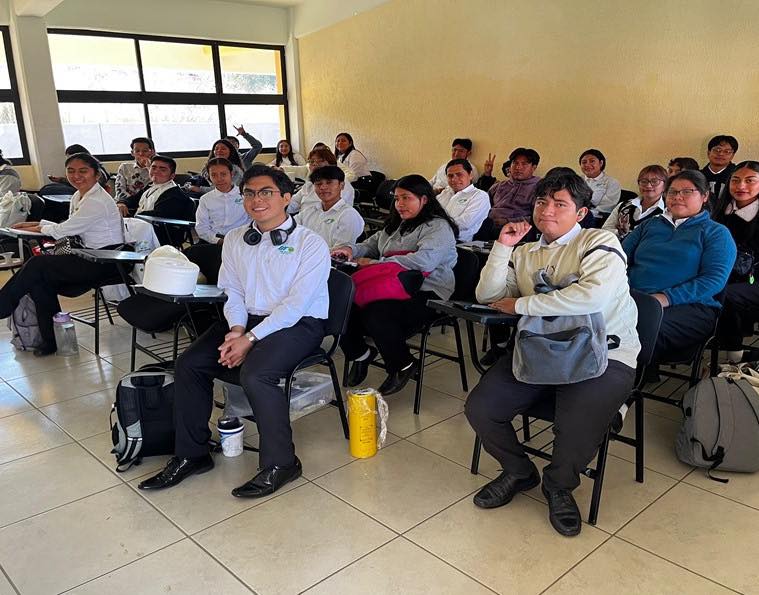 UTVCO inicia cuatrimestre mayo-agosto 2025