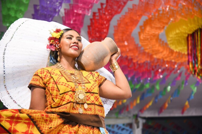 Ixtaltepec abre la “Guelaguetza del Istmo 2025”