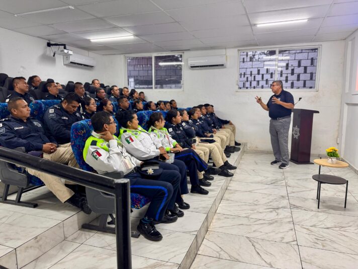 Policías de Coatzacoalcos se capacitan con expertos forenses internacionales