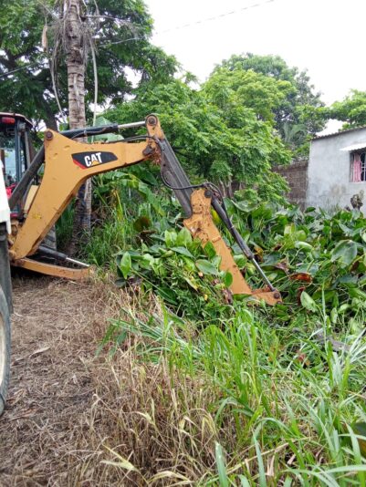 Coatzacoalcos refuerza limpieza de canales ante temporada de lluvias