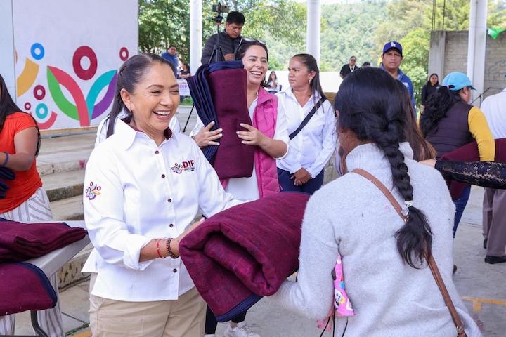 DIF Oaxaca lleva atención a comunidades olvidadas de la Mixteca