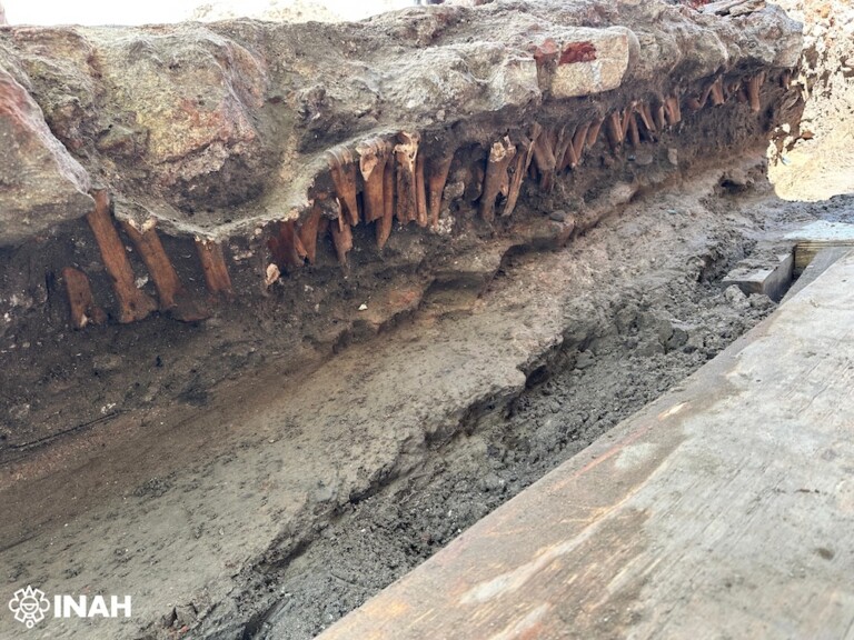 Arqueólogos descubren vestigios ocultos bajo las calles del Centro Histórico de Veracruz