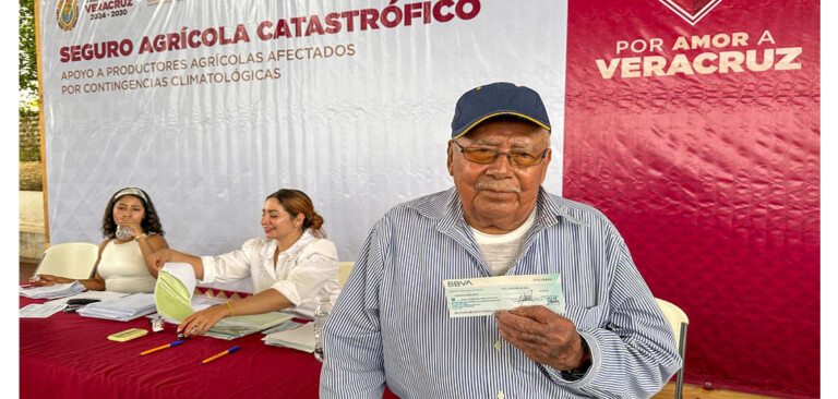 Entregan apoyo a productores de maíz afectados por inundaciones en Veracruz