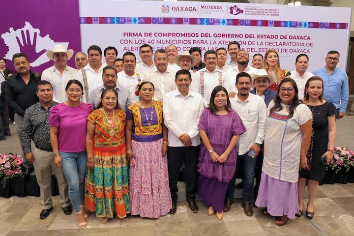 Salomón Jara va contra la violencia de género en Oaxaca