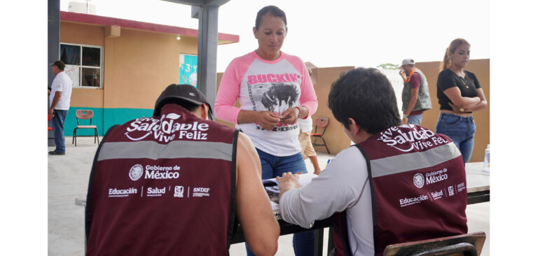 DIF Veracruz continúa con entrega de apoyos a damnificados de 'Erick'