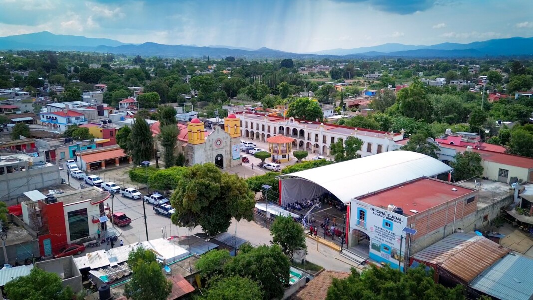 En Soledad Etla, Salomón Jara construirá la Universidad Intercultural del Pueblo