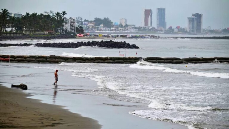 Huracán ‘Flossie‘ se intensifica a categoría 2