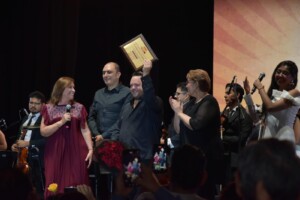 Rocío Nahle clausuró el Festival Internacional del Bolero en Veracruz