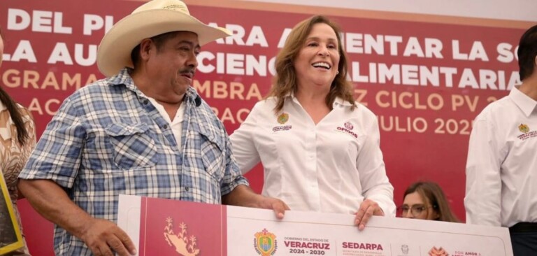 Rocío Nahle impulsa a productores de maíz