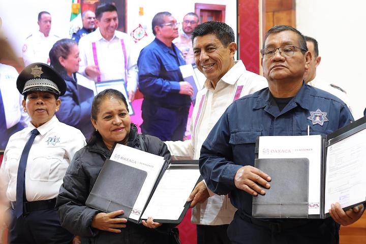 Salomón Jara anuncia incremento salarial para los cuerpos policiales de Oaxaca