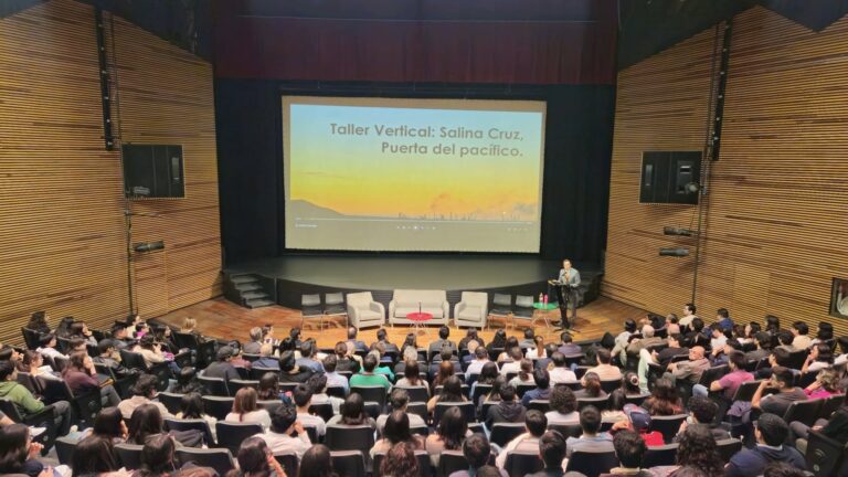 UNAM inaugura Expo “Taller Vertical: Salina Cruz, Puerta del Pacífico” con participación del municipio