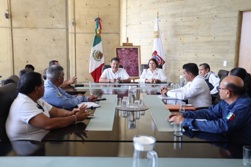 Acuerdan construcción de puente entre Salina Cruz, San Mateo del Mar y Huilotepec