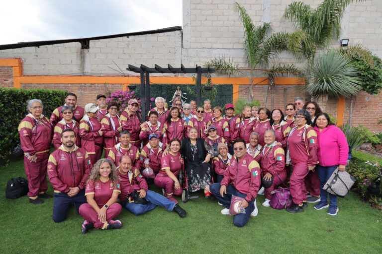 Adultos mayores participan en Olimpiadas en Zinacantepec
