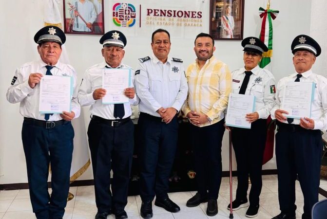 Afilian al IMSS a elementos de la Policía Vial de Oaxaca