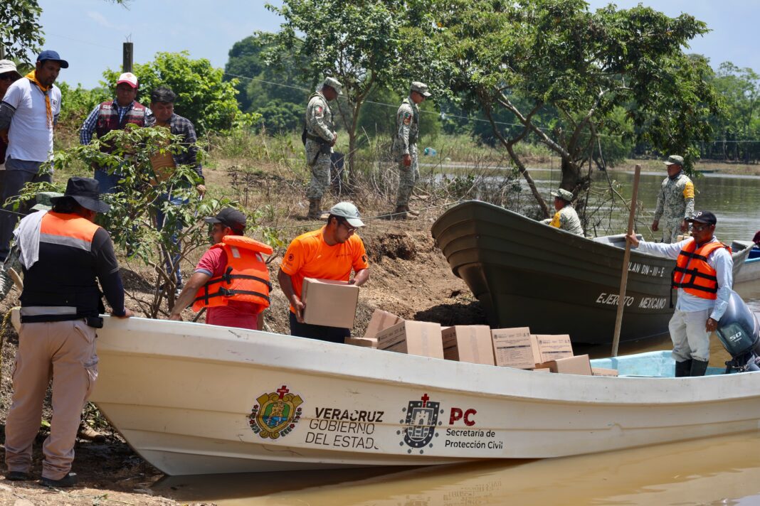 Entregan más de 2 mil canastas alimentarias a familias en el sur de Veracruz