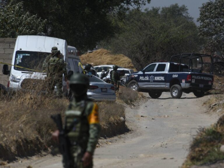 Localizan fosa clandestina en rancho donde hallaron restos de Irma Hernández