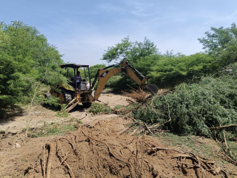 Realizan obras de reconstrucción en la comunidad de Carnero