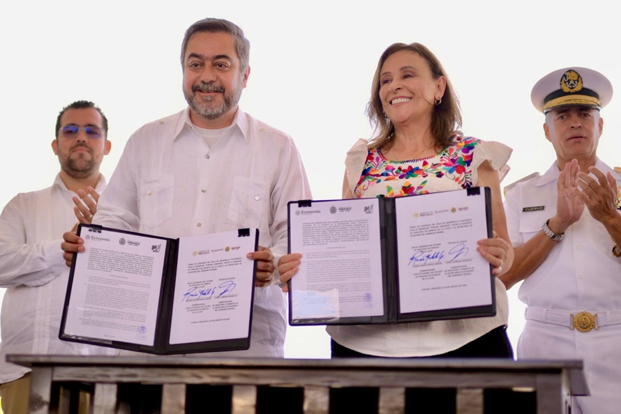 Autoridades estatales y federales signaron el Convenio del Polo de Desarrollo Económico para el Bienestar (Podecobi) Tuxpan.