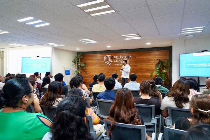 Juventudes oaxaqueñas reflexionan sobre el poder y la revocación de mandato Juventudes oaxaqueñas reflexionan sobre el poder y la revocación de mandato