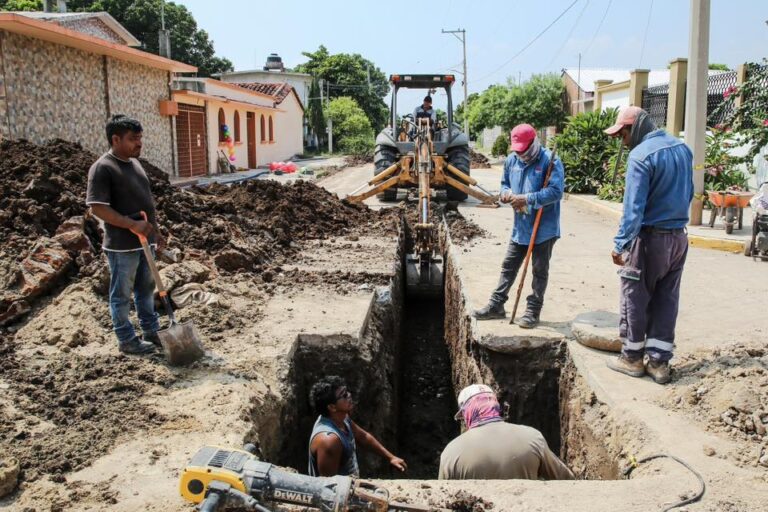 Continúan avances en alcantarillado de Ixtaltepec