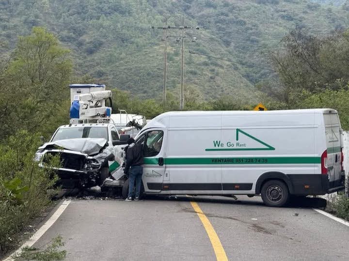 Accidente en la 175 provoca cierre parcial en Santa Catarina Ixtepeji Accidente en la 175 provoca cierre parcial en Santa Catarina Ixtepeji