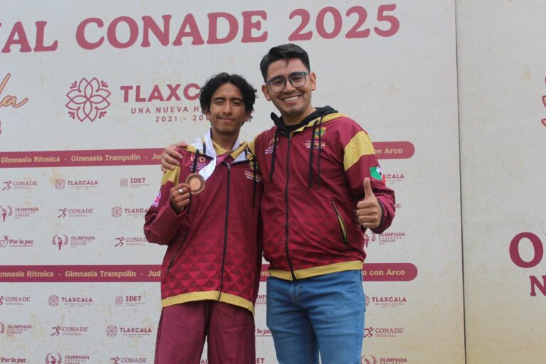 Beca para deportistas y entrenadores, te contamos cómo puedes participar