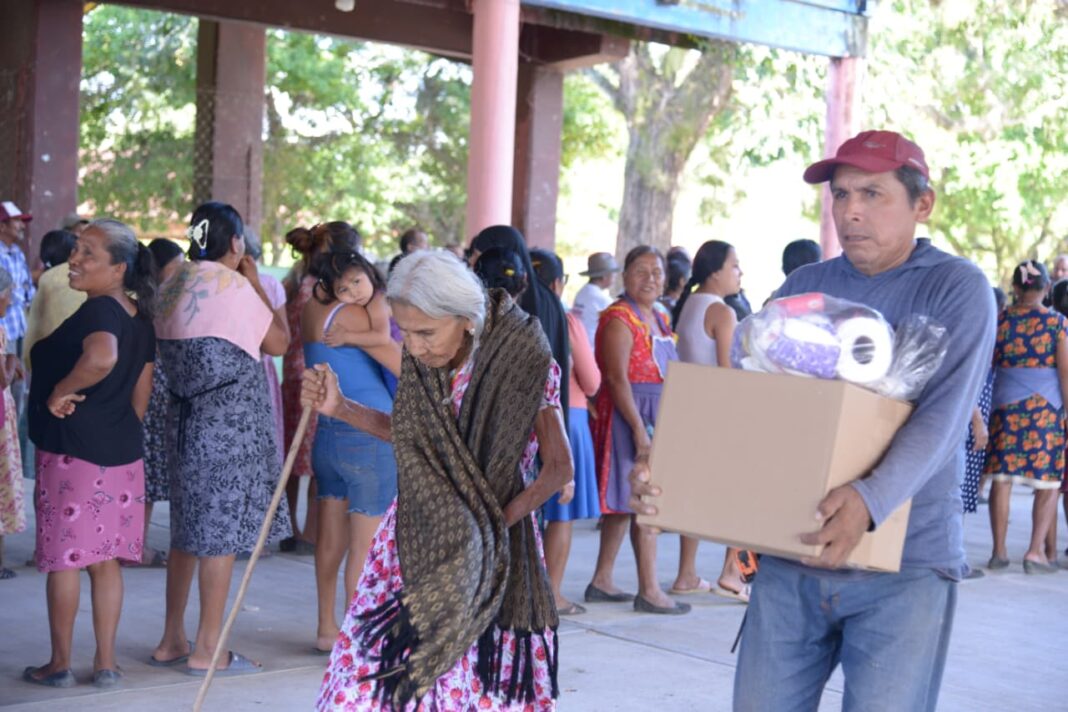 Continúan llevando ayuda humanitaria a localidades de Álamo