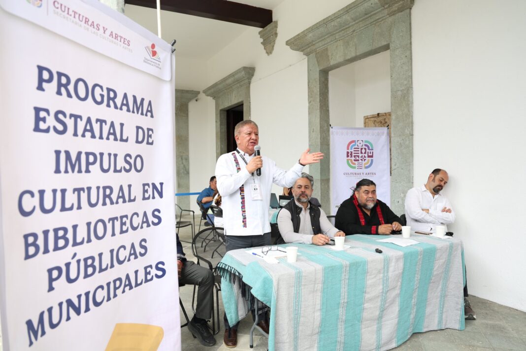 Gobierno de Oaxaca entrega estímulos económicos a bibliotecas municipales