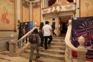 Proyectan “Frankenstein”, de Guillermo del Toro, en el teatro Macedonio Alcalá