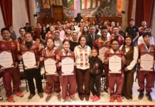 Rocío Nahle entrega el Premio Estatal del Deporte 2025