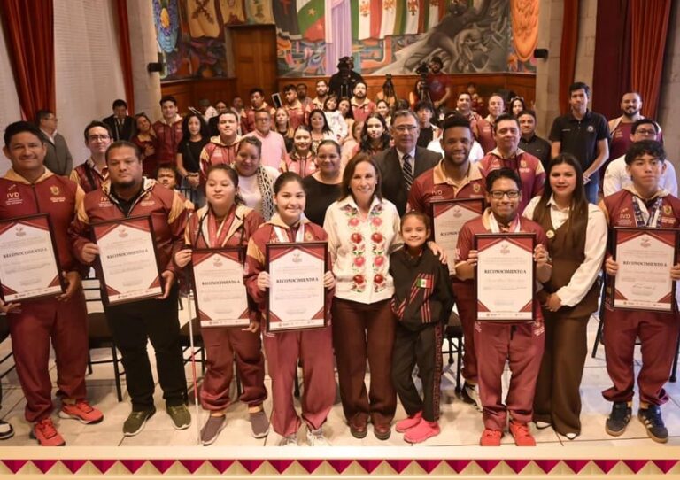 Rocío Nahle entrega el Premio Estatal del Deporte 2025