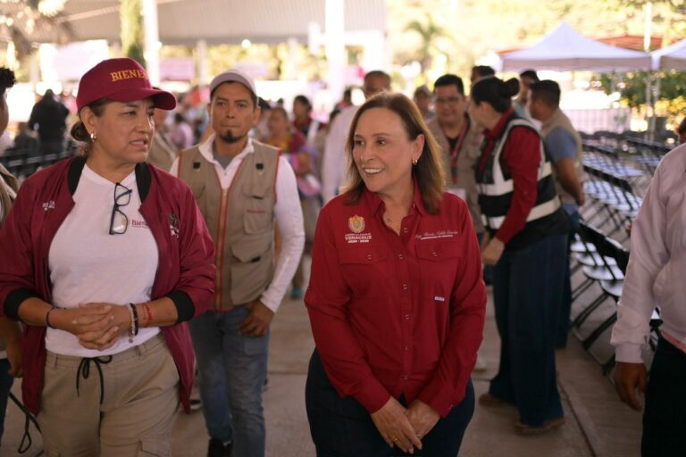 Rocío Nahle supervisa entrega de apoyos en Álamo, Veracruz