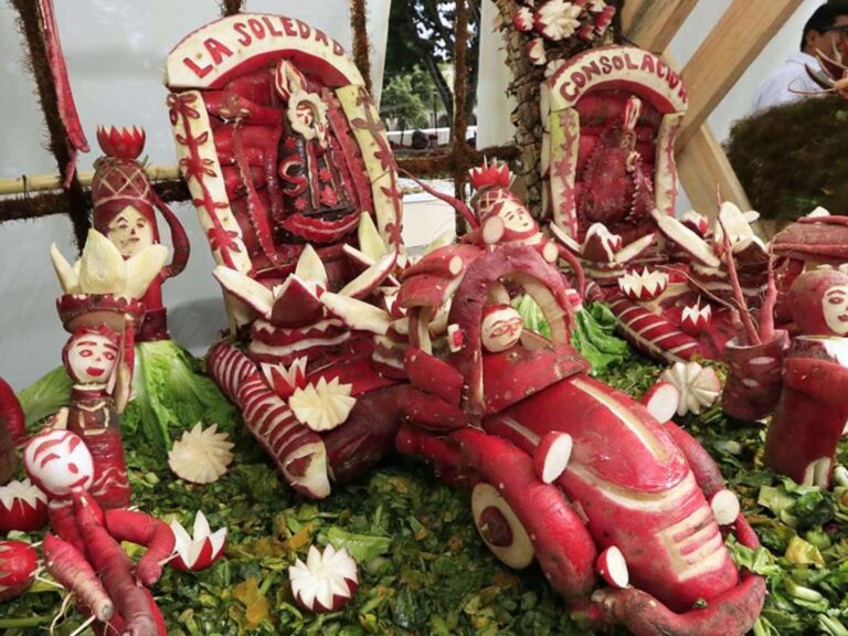 Sectur invita a las actividades de la Noche de Rábanos 2025