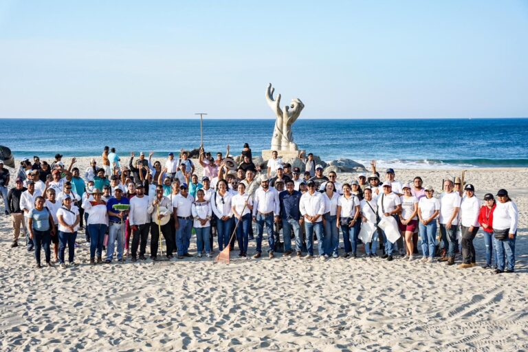 Magna limpieza de playas recolecta 6 toneladas de residuos en playas de Oaxaca