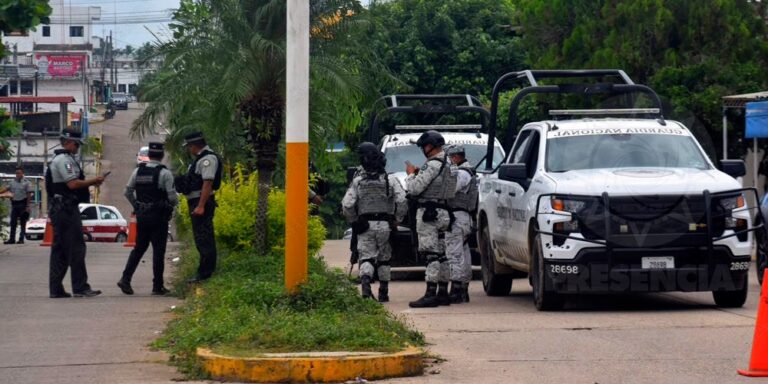 Campesinos de Texistepec denuncian implantación de armas por parte del cateo de la FGR
