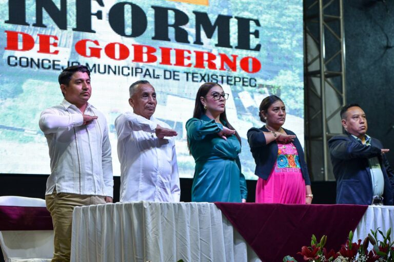 Nancy Leaños presenta su cuarto informe de gobierno 