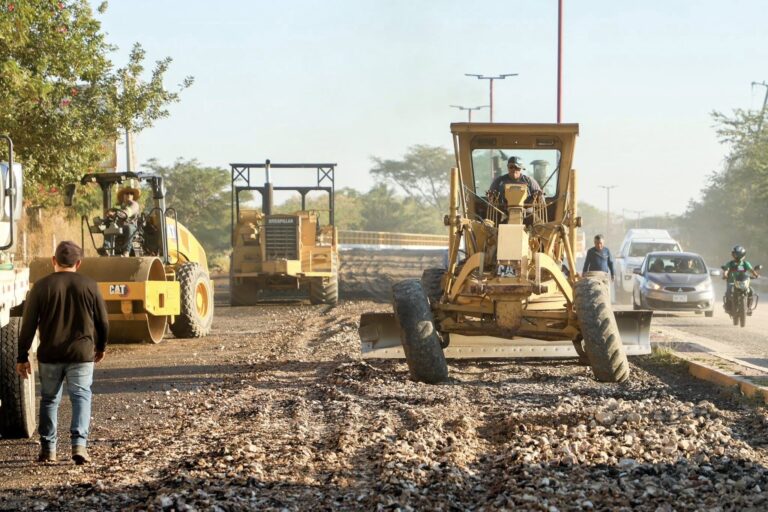 Comienzan reparación en carretera de Canal Mayor