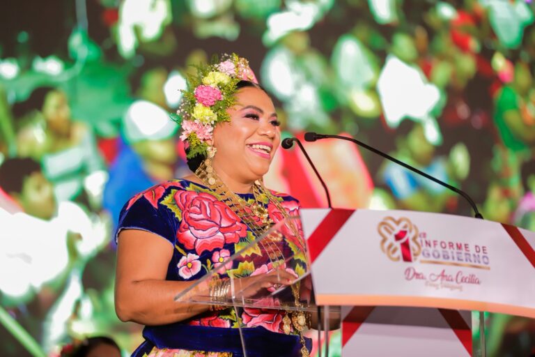Presidenta de Tehuantepec presenta su 1er Informe de Gobierno