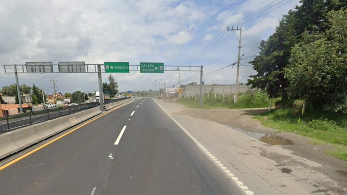 Camión atropella a peregrinos sobre la carretera México-Veracruz; hay un muerto