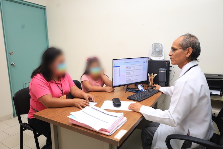 En 2025 se han otorgado más de 68 millones de servicios médicos gratuitos en Oaxaca