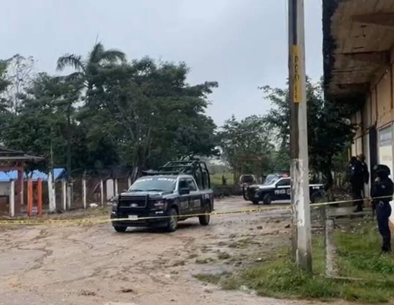Asesinan a 4 hombres dentro de negocio en Acayucan, Veracruz