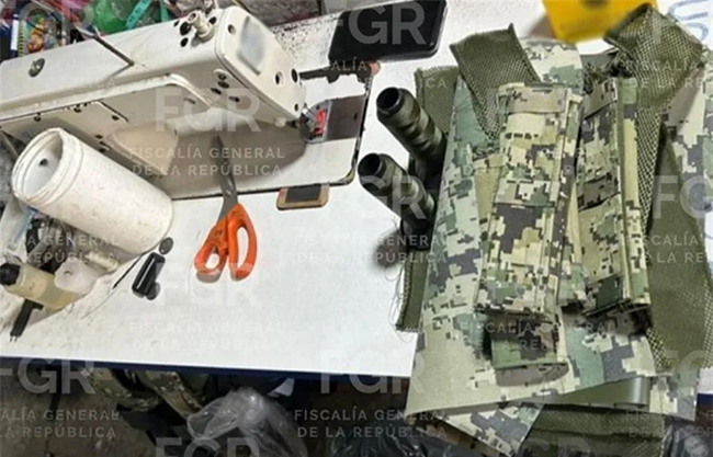 FGR asegura taller de uniformes militares apócrifos en Veracruz