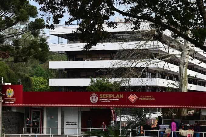 Habilitarán módulos de atención ante el canje de placas en Veracruz