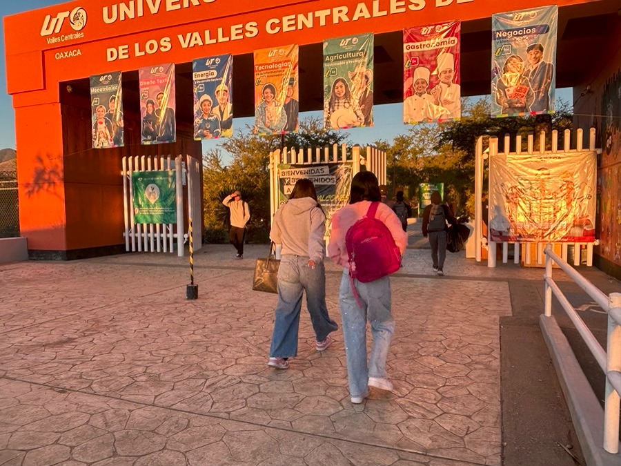 UTVCO inicia cuatrimestre enero-abril 2026 con más de mil 400 estudiantes