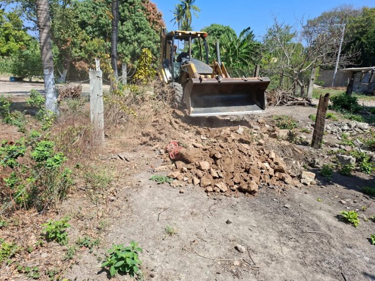 Realizan labores de desarrollo urbano en Tehuantepec