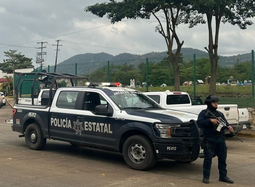 Asesinan a tiros a cinco personas afuera de un local de cervezas en Oaxaca