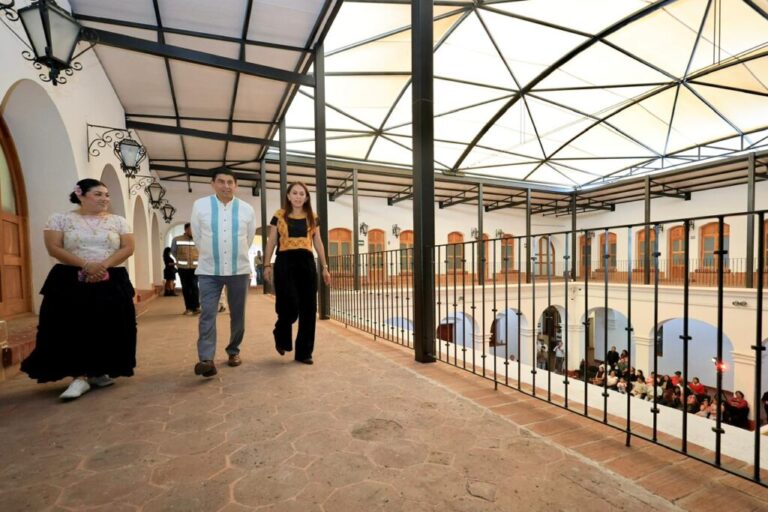 Entregan la primera etapa de rehabilitación de la Casa de la Cultura Oaxaqueña