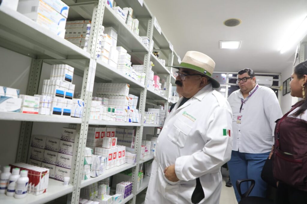 Gobierno de Veracruz e IMSS-Bienestar refuerzan el suministro de medicamentos